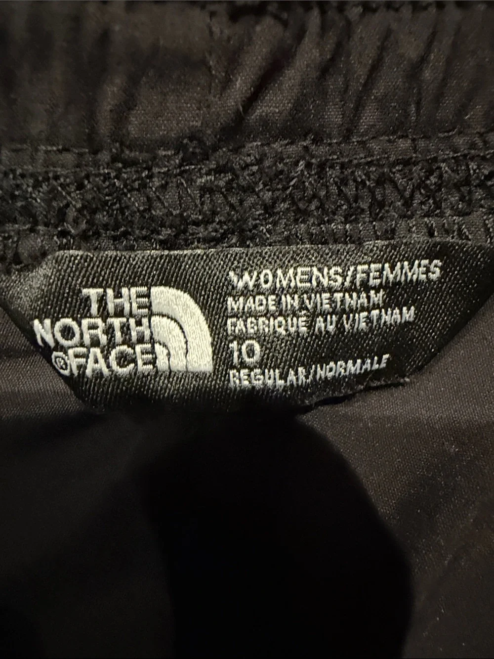 The North Face Black Tech Sheltay Cargo Joggers - Women’s Sz 10 GREAT CONDITION
